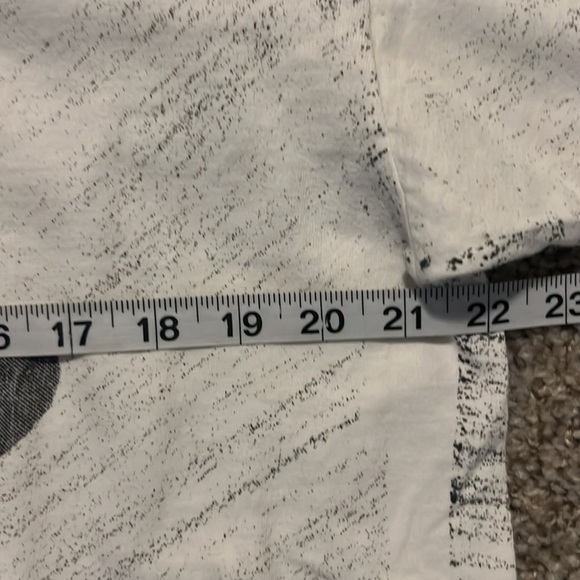 Vintage Single Stitched Mickey Mouse AOP Tshirt Size XL - Picture 9 of 9